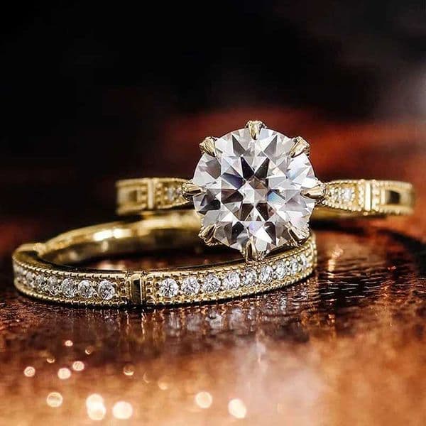 Huitan Luxury 2Pcs Rings Set for Women Brilliant 8 Claws Cubic Zirconia Finger Accessories Chic Gold Color Wedding Jewelry Set L260522