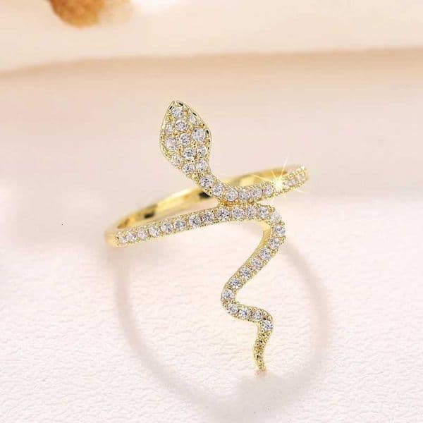 Huitan New Snake Rings for Women Gold Color Fresh Style Chic Animal Design Girls Rings Hip Hop Girls Accessories Trendy JewelryR260522