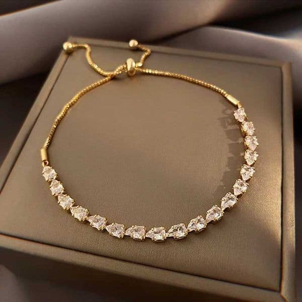 New Fully Inlaid Rhinestone Adjustable Gold Plated Shiny Womens Bracelet Fashion Droplet Shape Zircon Bracelet Jewelry Gift L260522