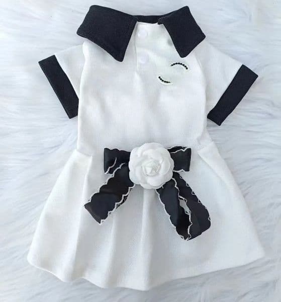 New Apparel Designer Clothes Winter Warm Pet Sweater Puppy Hoodie Dog T-shirt Skirt Dress Cat Sweatshirt Pets Coats Girl French Bulldog Schnauzer