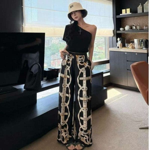 Old Money Style ~ High-End Black Printed Wide-Leg For Women, Casual Straight-Leg Pants With A Drapey And Elegant Look