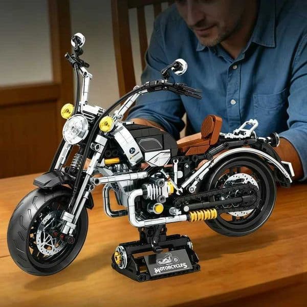 Chrome Plated Classic Cruiser Motorcycle Construction Kit High Simulation Motorbike Building Blocks Home Decor Display Model Z260522