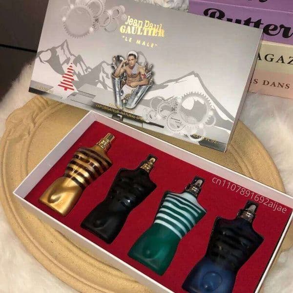 30ml*4 Men Portable Eau De Parfum Set Long Lasting Oriental Woody Scent Rich Warm Masculine Aroma with Deep Refined Variants 26L0523