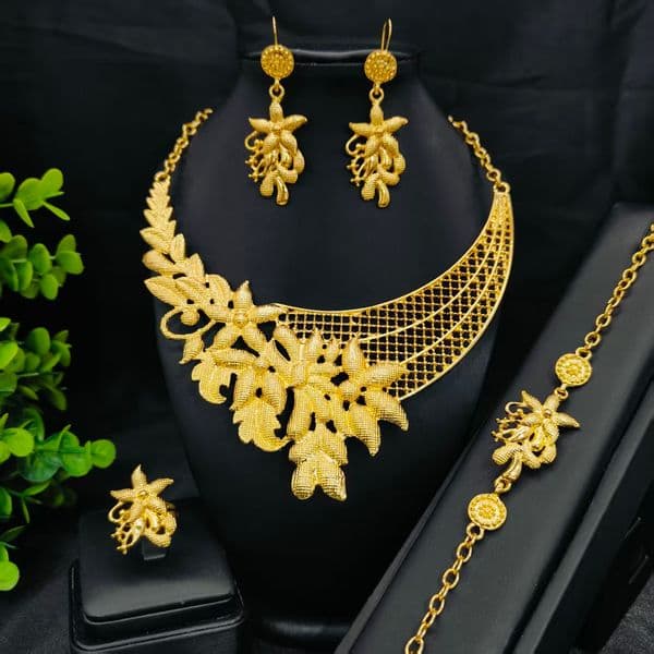 Pendant Necklaces Fashion Wedding Bridal Crystal Jewelry Sets African Beads Dubai Gold Color Statement Jewellery Costume