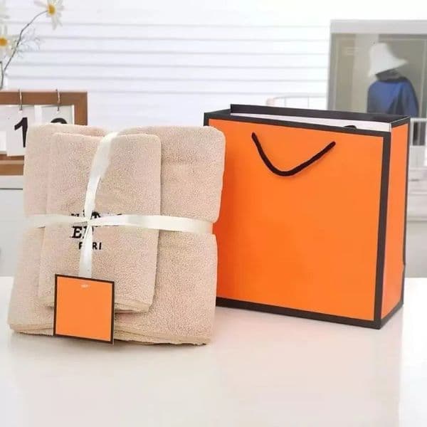 2026 Factory Direct Designer Brand Letter Fashion perfume cologne Bath Thick Soft Comfortable Men And Women Washing Towel Set Gift Free Shipping 6 17