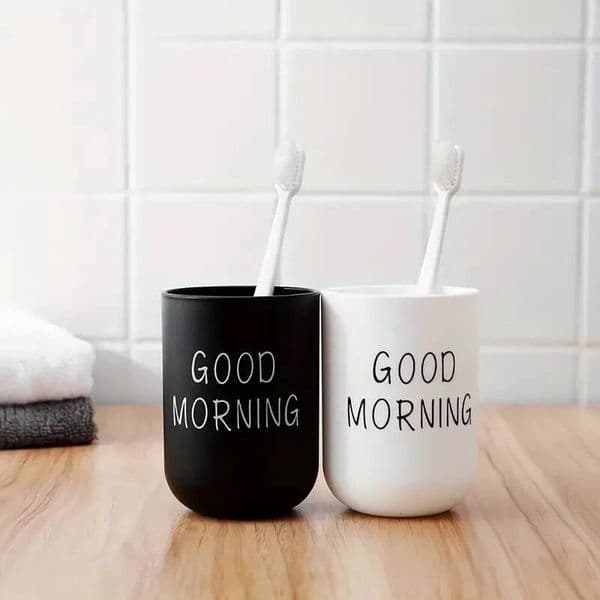 1pc Slogan Graphic Mouthwash Simple Couple Toothbrush Plastic Gargle Cup, Tumbler, Bathroom Accesso ddmythur
