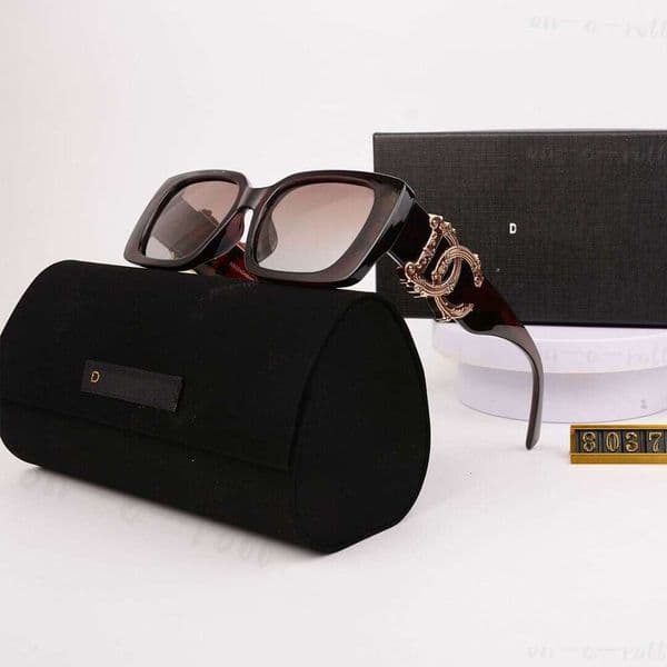 Fashion Luxury designer sunglasses for womens men glasses same Sunglasses as Polarize beach street photo small sunnies metal full frame with brown box