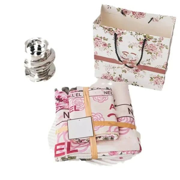 perfume 2026 Designer Sets Classic Style Bath Towel Set Present Towels Microfiber cologne Quick-Drying Wholesale Absorbent Free Shipping 6
