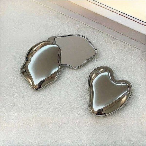 Elegant Heart-shaped Makeup Metal Portable, Mini Pocket Mirror for Purse Travel Touch-ups W260525
