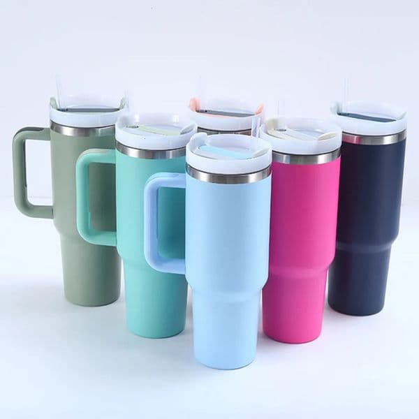 Luxury Designer Decor 1Pc New H2.0 40Oz Stainless Steel Tumblers Cups With Silicone Handle Lid And Straw 2Nd Generation Car Mugs Vacuum Insu 6 8