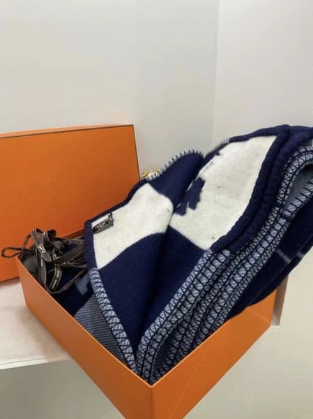 2026 Blankets Nevy H Blanket Orange Black Red Gray Navy perfume cologne Big Size 135 170Cm 90%Wool 10%Cashmere Free Shipping 6 17