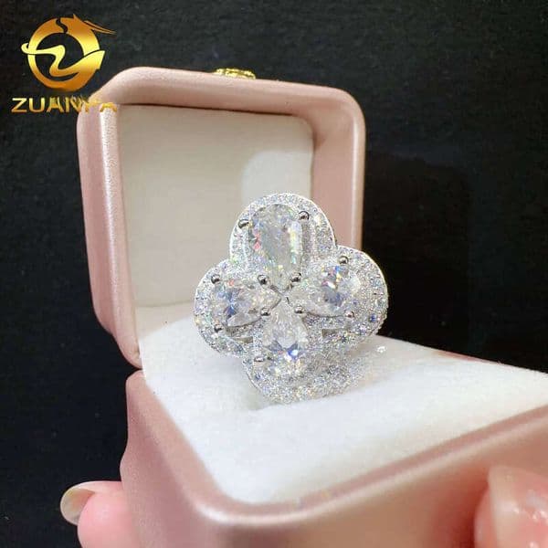 Custom Pure Silver 925 VVS Diatomaceous Earth Iced Out Hip-Hop Jewelry Fancy Style Men's VVS Moissanite Ring