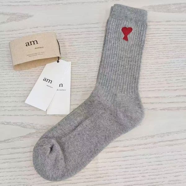 Red Heart Embroidered Crew Socks Grey Ribbed Cotton Streetwear Socks Comfort Cushioned Casual Socks for Men Women Parisian Style Minimalist Mid Calf Socks 3 Pairs