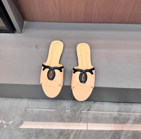 slipper designer shoes women sandals cowboy flat slippers summer designer sandals women high quality genuine leather slides fashionable and classic beach shoes