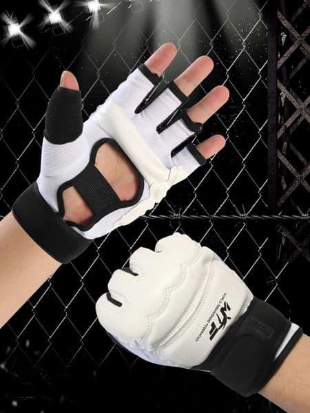 High Quality Kick Boxing Gloves MMA Gloves Muay Thai Training Boxer Fight Equipment Half Mitts PU Leather Black Boxing Equipmen H260525