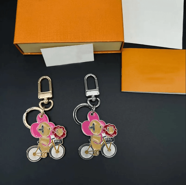 Designer Keychains Elegant Metal Sunflower Pendant Bag Charms - Versatile Accessory for Handbags and Key Rings