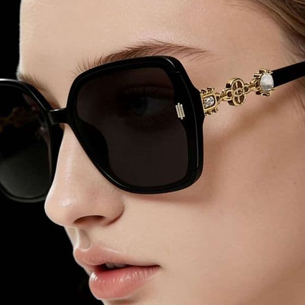 26SS Fashonable Large Frame Sunglass That Make The Face Look Smaller Women's Hgh End Style Popular Wth Influencers UV Protecton Trendy Lve Streamng