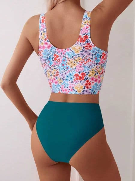 2025 summer new personality print bikini two-piece set European and American seaside vacation conservative triangle split swimsu M260526