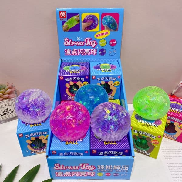 Maltose Diamond-Shaped Soft Pressure Relieving Bouncy Ball - Ideal for Stress Management