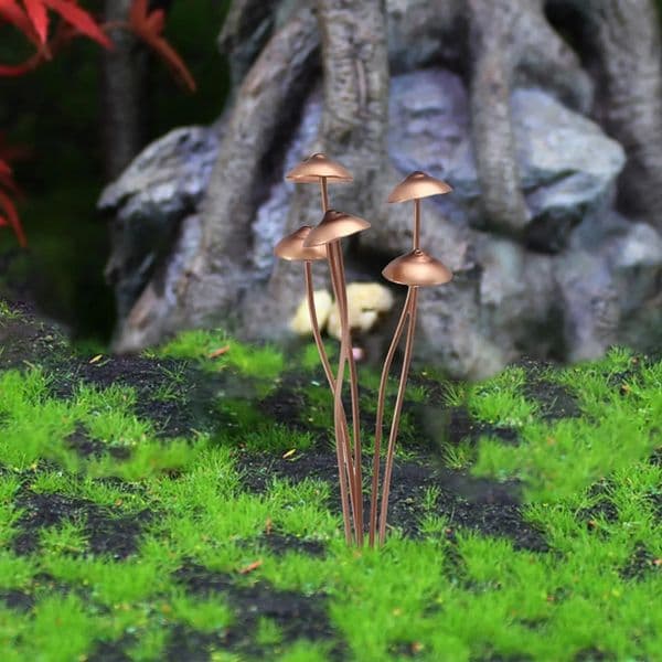Outdoor Metal Mushroom Stake Statue Figure Garden Ornament Yard Sculpture for Holiday Cottage Decoration 260527