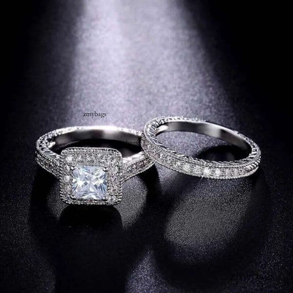Wholesale Professional Vintage Fashion Jewelry 10KT Gold Filled Princess Cut White Topaz Gemstones Women Wedding Bridal Ring Set Gift