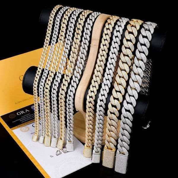 Men's Hip-Hop Pure Sier Iced VvsMossanite Moissanite Jewelry Curved Cuban Chain Necklace
