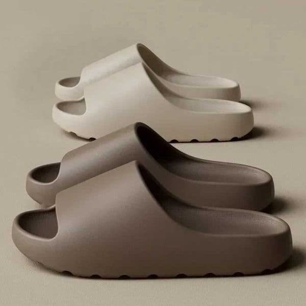2026 New EVA Flat Indoor Bathroom Slippers Luxury Designer Summer Soft Sole Open Toe Mens Beach Sandals Plus Size 35-47 Z260527