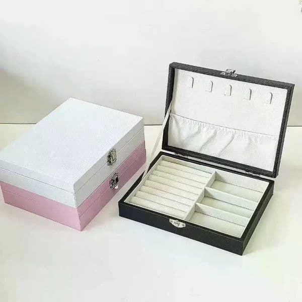Portable PU Leather Jewelry Storage Box Dustproof Organizer Case for Rings Earrings Necklaces Bracelets Jewelry Display Holder Q260527