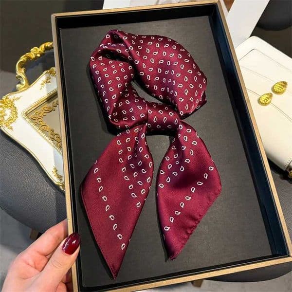 Luxury Design Horse Print Skinny Silk Square Scarf for Women Soft Satin Neckerchief Scarves Bag Ribbon Female Foulard Hairband C260527
