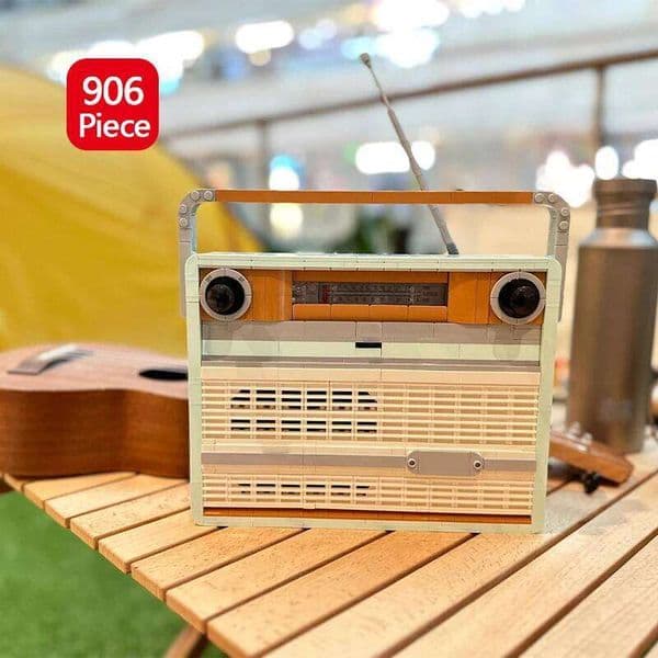 906Pcs Creative DIY 1970s Transistor Retro Radio Model Building Blocks - Educational Assembly Toys for Music-themed Home Decor J260527