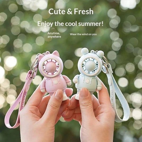 Astronaut Pet Keychain Mini Portable Handheld Cute Cartoon USB Rechargeable Lightweight Pocket Cooling Fan, Gift ddmynov