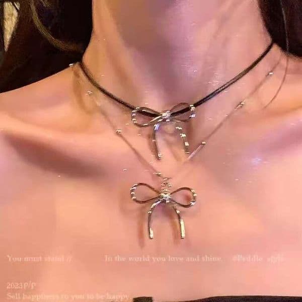 High return rate~Highly attractive girl's bowknot necklace with elegant design, high-end niche collarbone chain ins