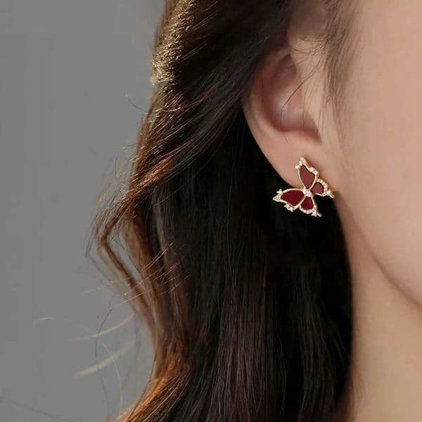 Gold Color Butterfly Zircon Stud Earrings for Elegant Women Exquisite Fashion Jewelry Accessories M260527