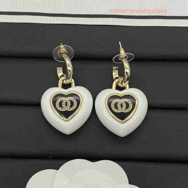 Designer Jewelry cc earrings double C letter earrings heart-shaped light luxury design 925 silver pins high-quality channel studs