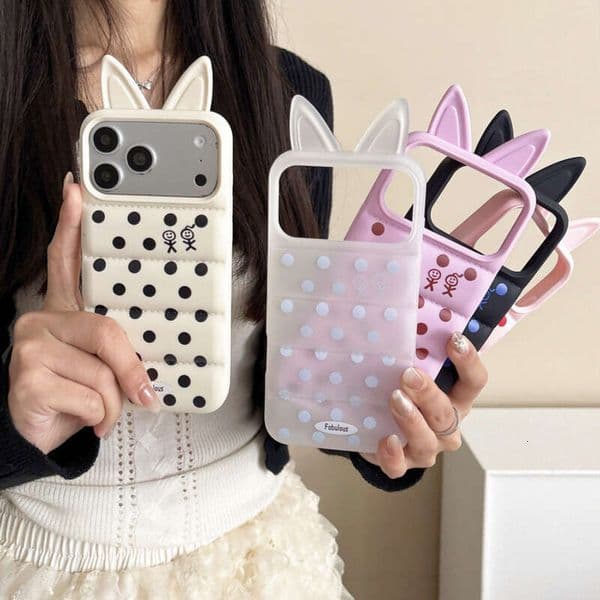 Luxury Phone Case Urban Sophisticated Designer Phone Case Cartoon Fox Ear Down Jacket 16 Pro Max Phone Case 15 14 Shockproof 17 Protective Case