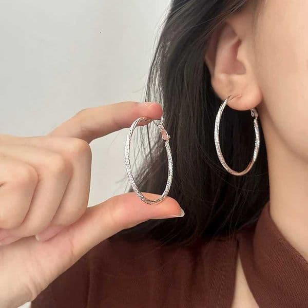Silver Color 4CM Twisted Round Hoop Earrings for Women Classic Fashion Jewelry Minimalist Accessories M260527