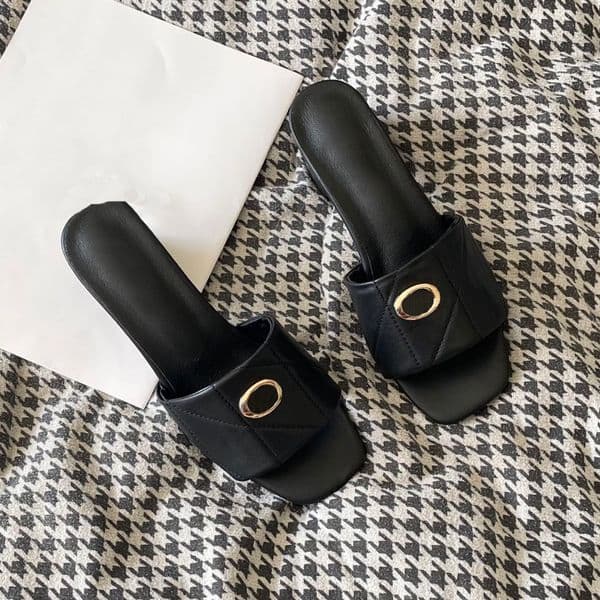 Designer summer lady luxury slippers fashionable outdoor casual sandals women formal shoes cool versatile classic white black platform sandals 36-42