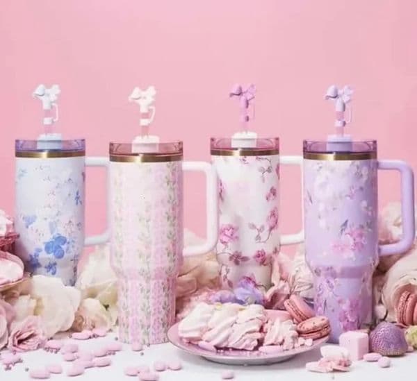 2026 new Luxury Designer Decor USA Warehouse 40Oz Ral Cups Bow Topper Love Shack Fancy Stainless Steel Tumblers With Handle Lid And Straw Travel Car