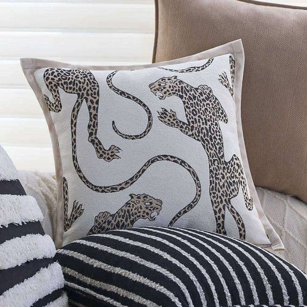 Leopard Jacquard Chenille Case 18x18 Inch Boho Decorative Cushion for Sofa Bedroom, Soft Throw Pillow Cover 45x45 26L0526 Pillow Case