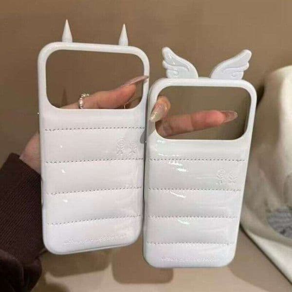 Designer Urban Sophisticated Phone Case Leather Down Jacket With Three Dimensional Horn Wings Is Suitable For 17 Pro Max Phone Case 16 Pro 15 Fashion Shockproof Case