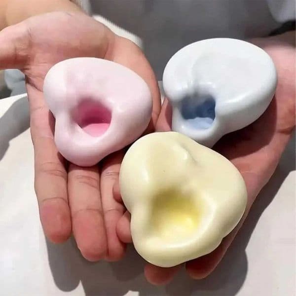 Squeeze Toys 1PC Intere Sensory Toys Stress Relief Deformable Squeeze Handmade Finger Pinch Creative Squeezing Soothing ToyJ260528