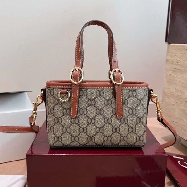 Luxury bag Mini Tote bag Emblem Purse Designer bag Shoulder bag Women High-quality Large Capacity Letter Printed Shopping Bag Quality Strap Lady Wallet Cute Beach Bag