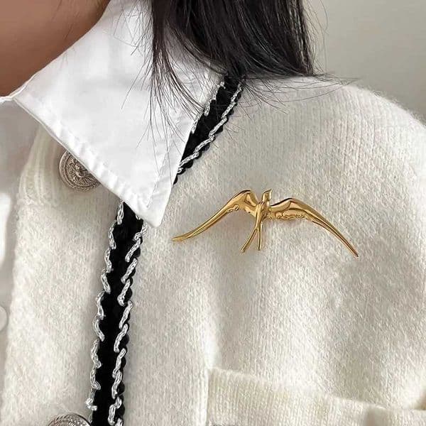 Stainless Steel Womens llow Brooch Glossy Metal Bird llow Brooch Suit Decoration Delicate Brooch Pin Accessories Gift L260529