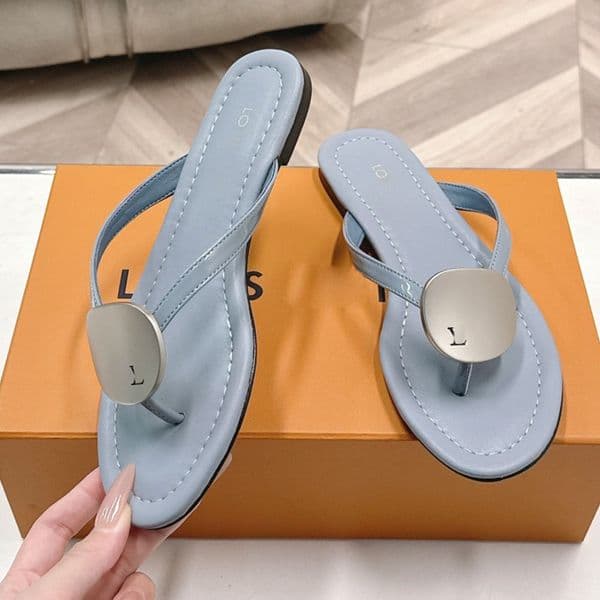 Treasure Thong Sandal Womens designer sandals Luxury summer sandals rounded metal accessory calf leather thong sandals refined look Leather outsole size 35 42