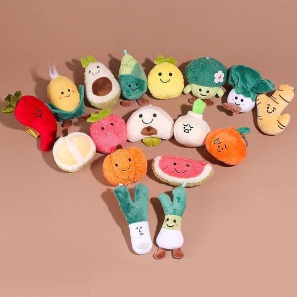 Creative Vegetable Fruit Plush Keychain, Funny Expression Stuffed Plant Pendant, Cute Bag Charm for Backpacks