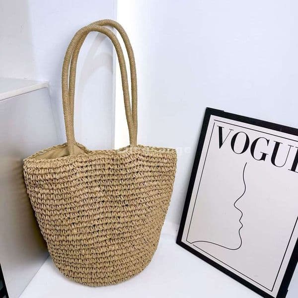 Casual Country-Style Fashion Hand-Woven Women's Handbag, New Fresh Handmade Woven Straw Bucket Bag Handbag Shoulder Bag Beach Bag Woven Bag