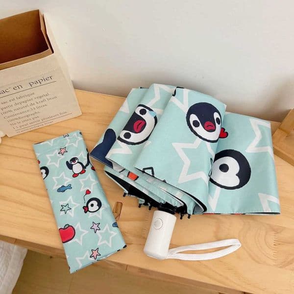 Auto Open Close Sun Umbrella with Black Lining - Cute Green Penguin Chick Digital Print UPF 50 UV Protection Compact 3-Fold J260530
