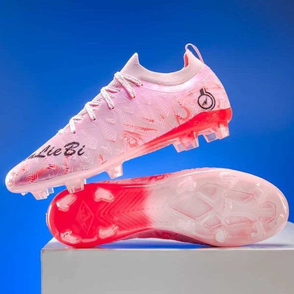New Men Soccer Shoes Sport Breathable Professional Training Football Ultralight Sneakers Unisex Grass Cleats Match Boots SoftR260530