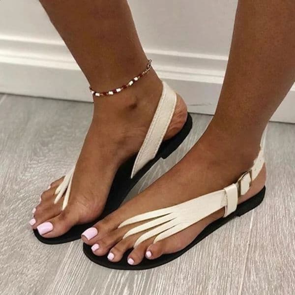 WomenS Fashion Sandals Round Toe Clip Buckle Flat Bottom Side Hollow Large Size Sandals Women Sandals Summer Slippers Female 260530