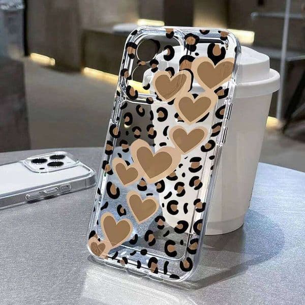 Fashion Leopard Print Phone Case For iPhone 15 17 16 13 12 11 14 Pro Max 7 8 Plus 16e Air XR SE Shockproof Silicone Cover